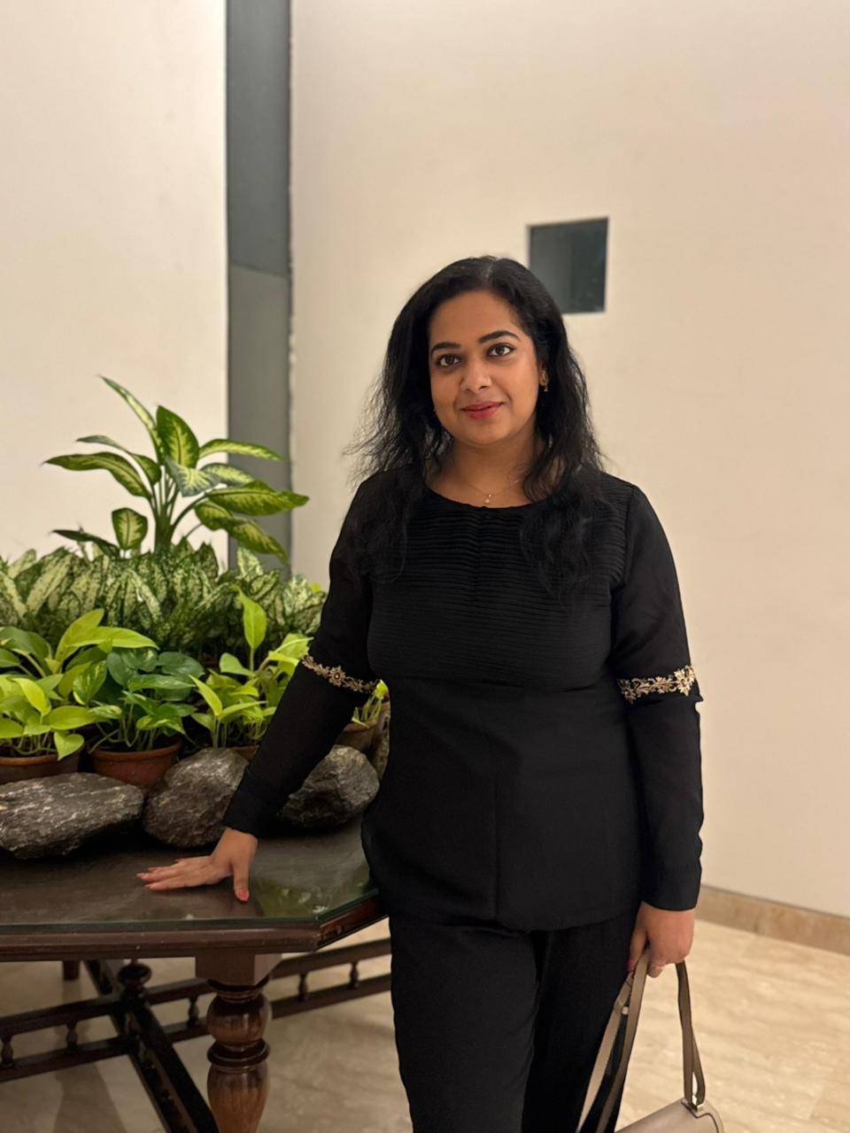 Dr. PUBALI CHAUDHURI